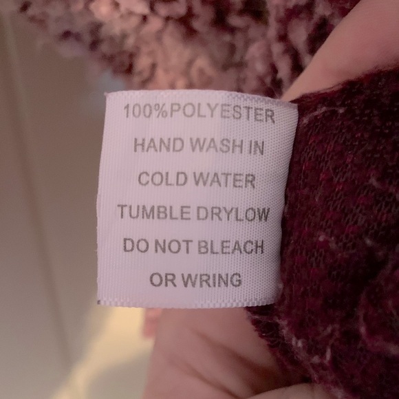 Sherpa Pullover - Picture 5 of 5